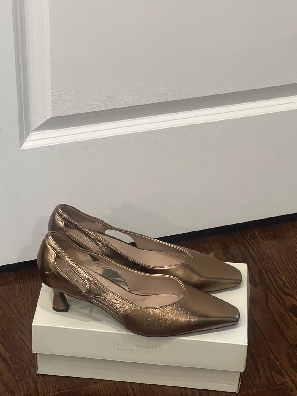 Naturalizer Metallic Bronze Pointed Kitten Heel Pumps